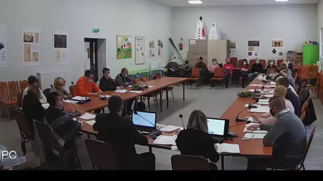 Sesja Rady Gminy Parysów -  28.12.2021 (1)