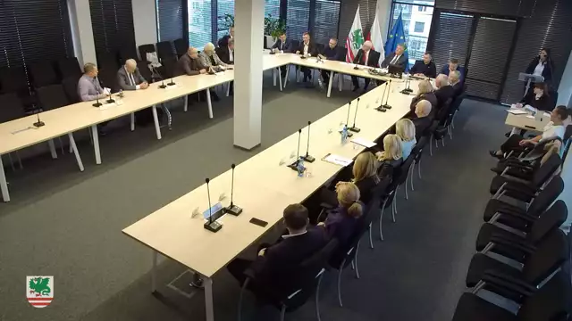 Sesja Rady Powiatu Garwolińskiego - 21.11.2022